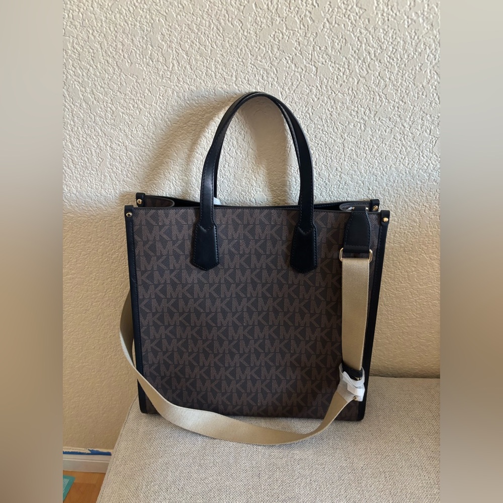 Michael kors Maple Large Signature Logo Tote Bag NEW - Picture 3 of 9